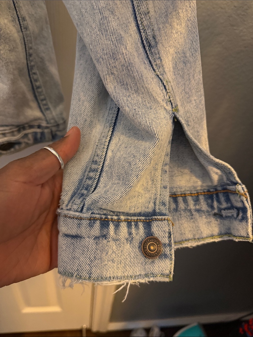 Levi's Light Wash Blue  Distressed Denim Jacket - Picture 10 of 13